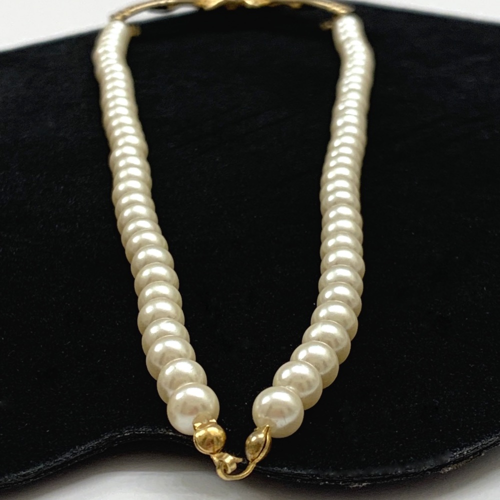 Vintage Pearl Necklace - Picture 3 of 6